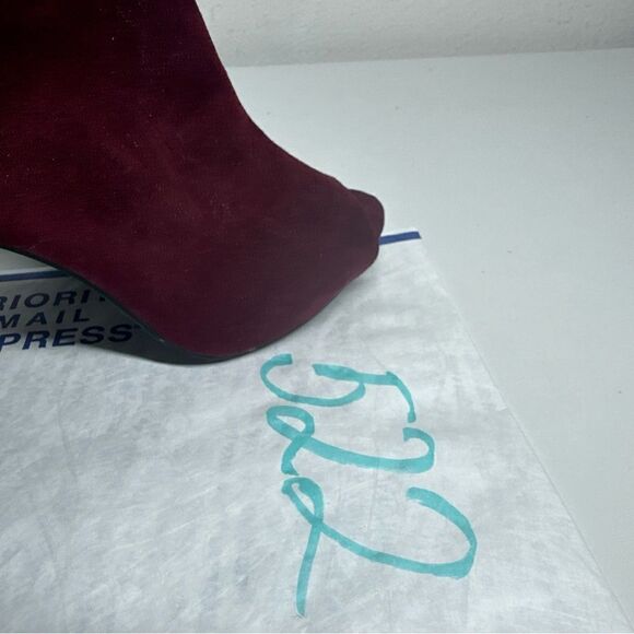 Madden Girl Burgundy Minimalist Buckle Peep Toe Stiletto Heeled Booties Size 6 - Picture 11 of 12